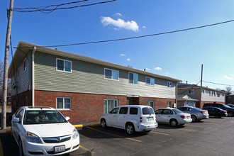 Georgetown Apartments in Granite City, IL - Building Photo - Building Photo