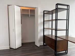 222 W Hubbard St, Unit 1101 in Chicago, IL - Building Photo - Building Photo