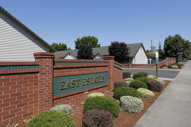 East Estates in Portland, OR - Building Photo - Building Photo