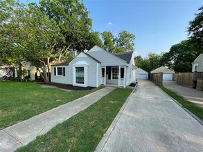 4013 Birchman Ave in Fort Worth, TX - Building Photo - Building Photo