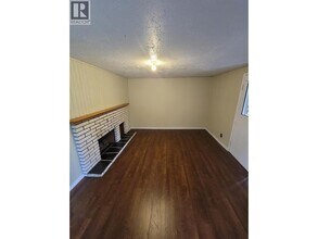 27369 Bell Ave in Maple Ridge, BC - Building Photo - Building Photo