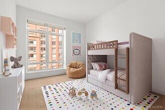 555 W 22nd St in New York, NY - Building Photo - Building Photo