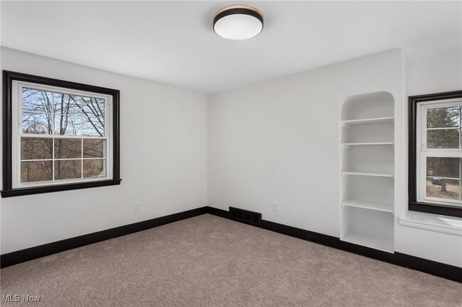 property at 5205 Harper Rd