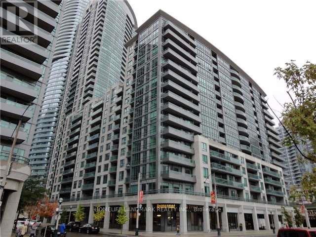 25-925 Lower Simcoe St