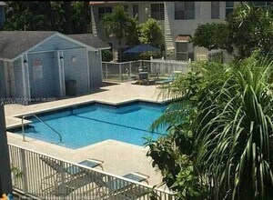 1921 NE 15th Ave in Fort Lauderdale, FL - Building Photo - Building Photo