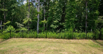 Chatteron Springs in College Park, GA - Foto de edificio - Building Photo