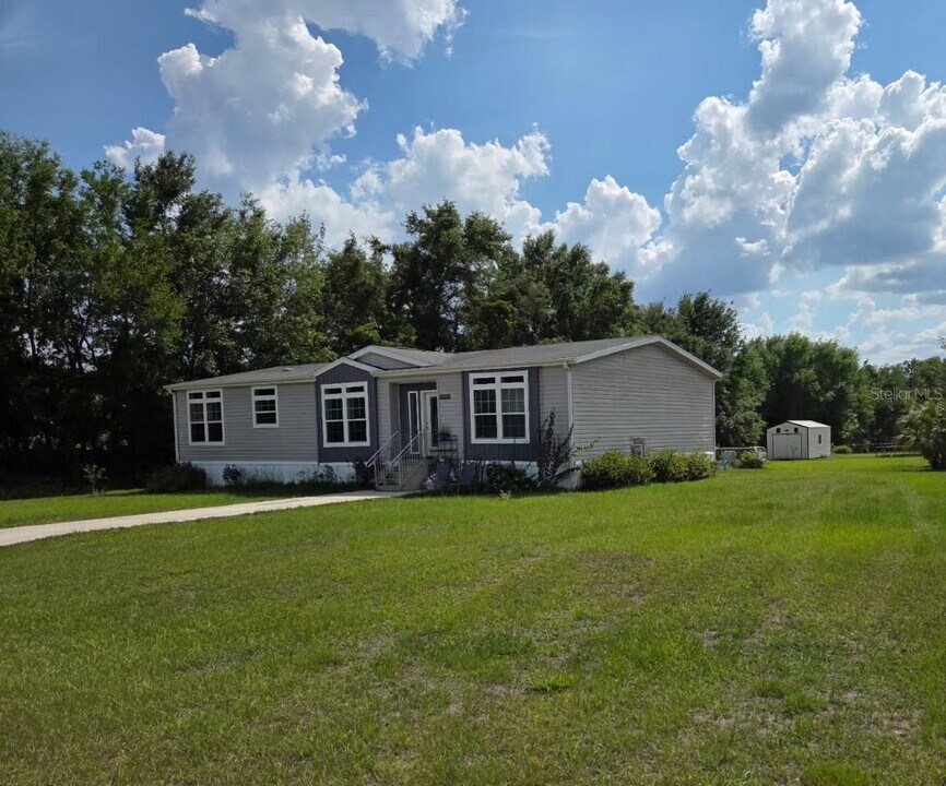 13502 County Rd 109E-1 in Lady Lake, FL - Building Photo