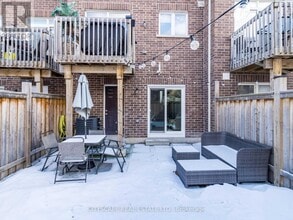22 Rockbrook Trail in Brampton, ON - Building Photo - Building Photo