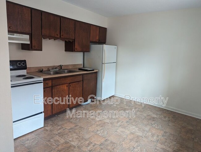 1222 Hill St in Radcliff, KY - Building Photo - Building Photo