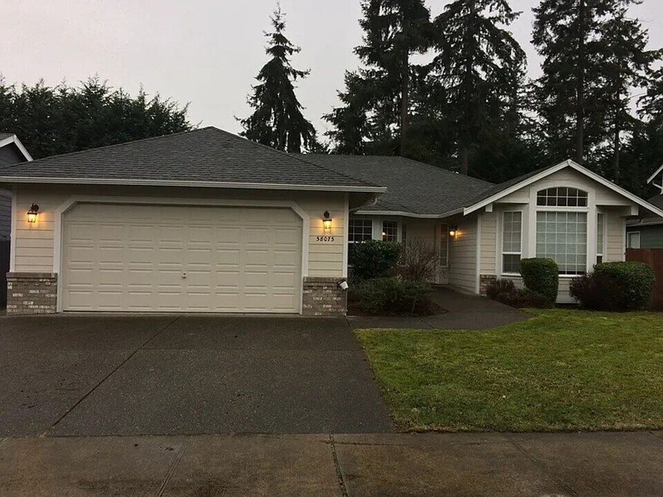 38073 38th Ave S in Auburn, WA - Building Photo