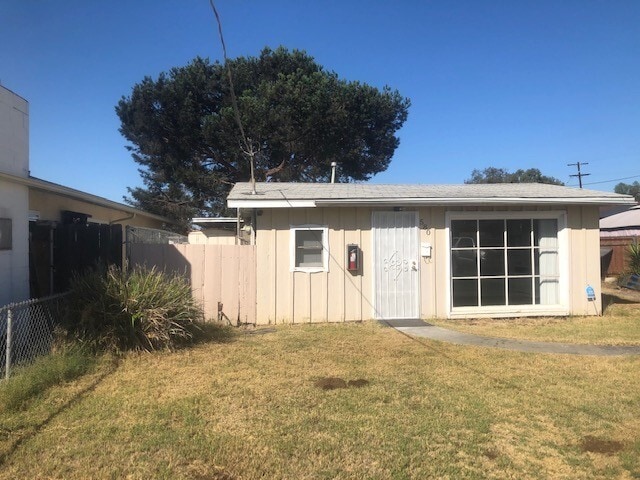 property at 580 N 1st St