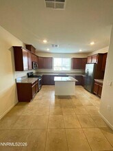 3050 Sterling Ridge Cir in Sparks, NV - Foto de edificio - Building Photo