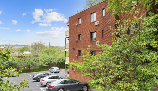 property at 1577 N Colonial Terrace