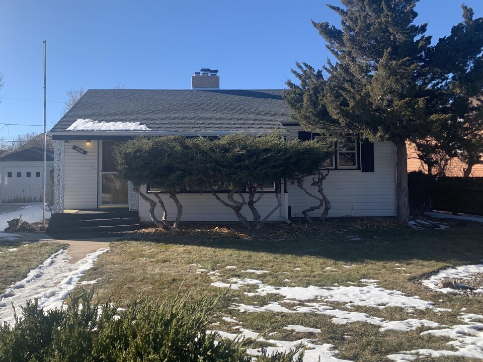 4016 Dillon Ave in Cheyenne, WY - Foto de edificio