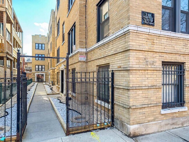 property at 839 W Cornelia Ave