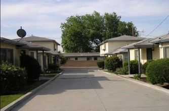 619-625 W D St in Ontario, CA - Building Photo - Building Photo