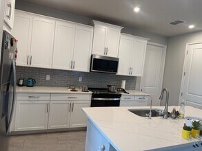5989 Timberdale Ave in Wesley Chapel, FL - Building Photo - Building Photo