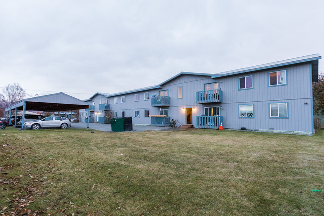 300 S Cobb in Palmer, AK - Building Photo - Building Photo