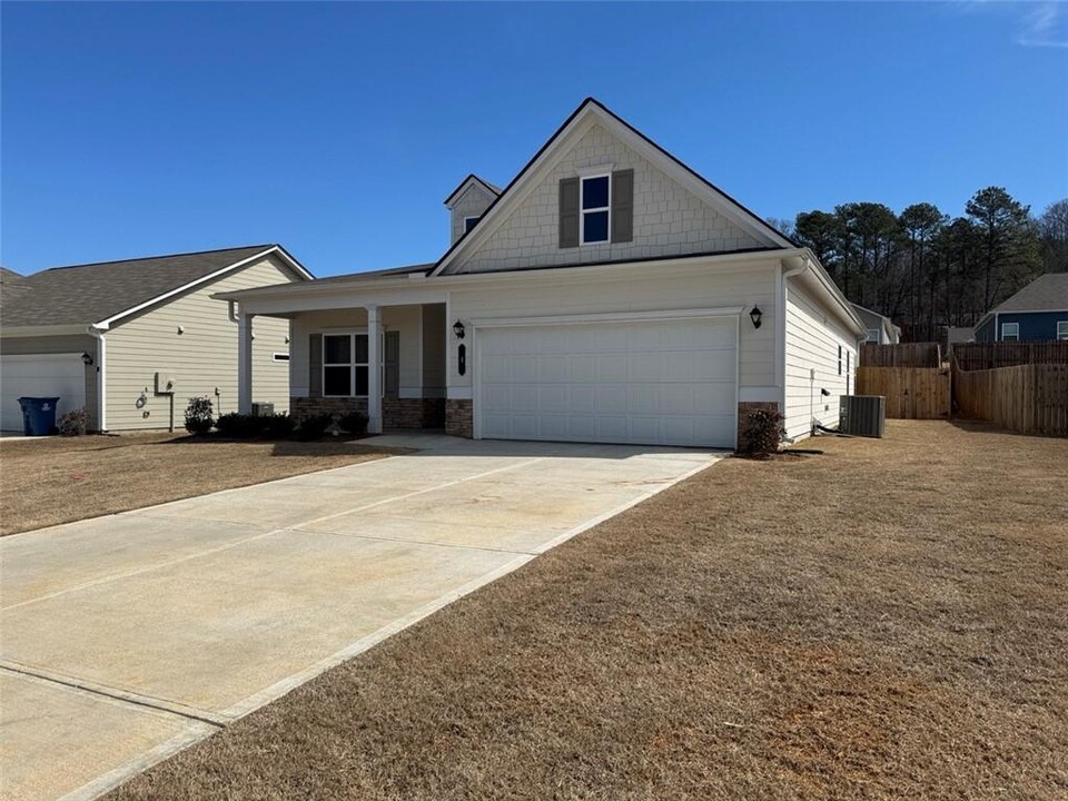 4 Bennett Wy in Rome, GA - Building Photo