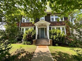 29 Addington Rd, Unit 2 in Brookline, MA - Building Photo