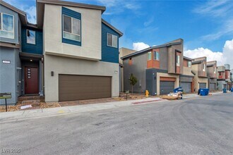 2691 Chance Canyon St in Henderson, NV - Building Photo - Building Photo
