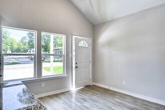 11789 White Cedar St in Willis, TX - Building Photo - Building Photo