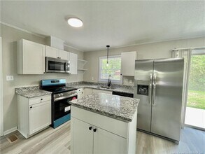 7566 Carrollburg Dr in Fayetteville, NC - Building Photo - Building Photo