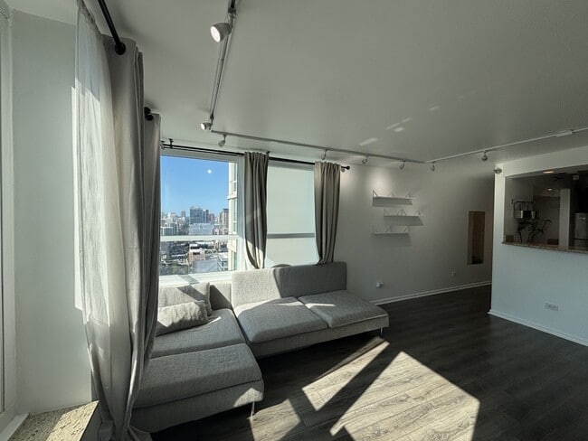 property at 345 N La Salle Dr