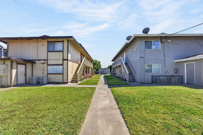 property at 2205 15th Ave