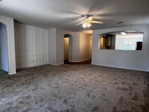 3669 E Ironhorse Rd in Gilbert, AZ - Building Photo - Building Photo