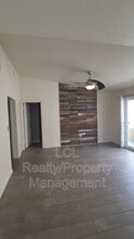 27586 Calleladera, Unit 6J in Menifee, CA - Building Photo - Building Photo