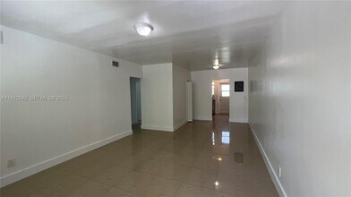 8235 Crespi Blvd in Miami Beach, FL - Building Photo - Building Photo