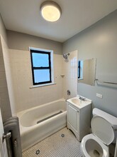 6501 S Maplewood Ave, Unit 2523-2 in Chicago, IL - Foto de edificio - Building Photo