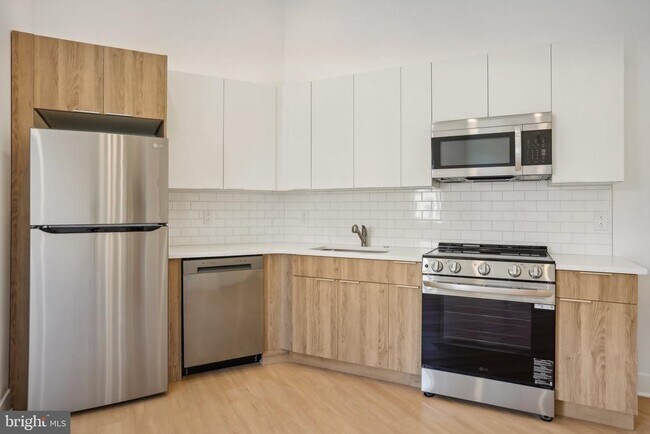 3952-54 Lancaster Ave in Philadelphia, PA - Building Photo - Building Photo