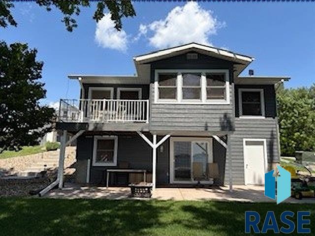 property at 3821 Coves N Dr
