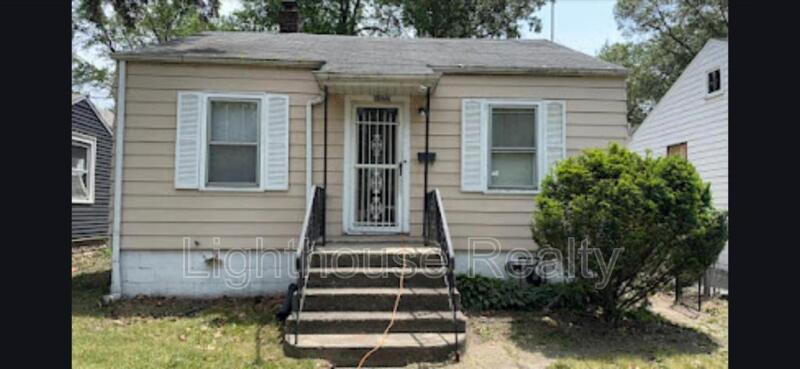 6827 E 4th Ave in Gary, IN - Building Photo