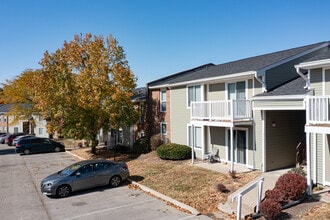 The Woods of Oakbrook in Florence, KY - Building Photo - Building Photo