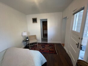 215 E Romie Ln in Salinas, CA - Building Photo - Building Photo