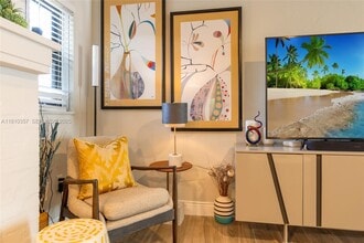 98 NW 52nd St in Miami, FL - Building Photo - Building Photo