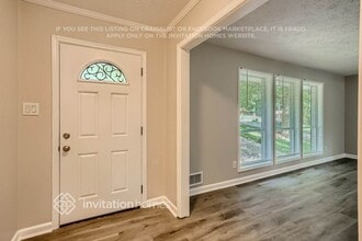 381 Shelton Woods Ct in Stone Mountain, GA - Foto de edificio - Building Photo