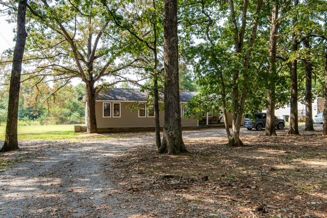 property at 836 Miller Estates Rd