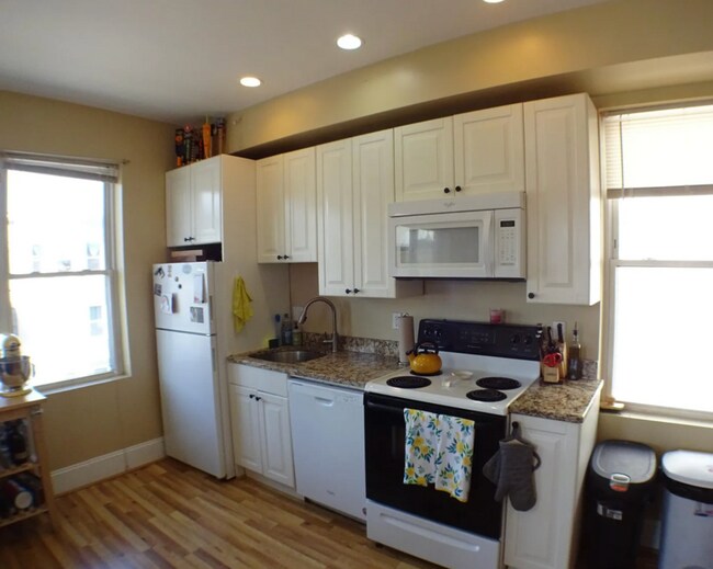 property at 846 Dorchester Ave