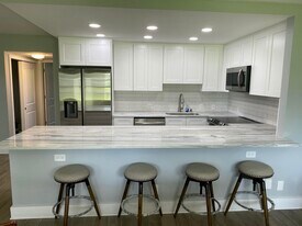 342 Mansfield Dr in Boca Raton, FL - Building Photo