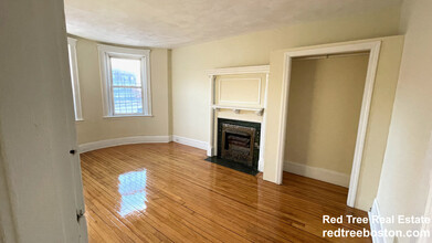 1367 Commonwealth Ave, Unit 2 in Boston, MA - Building Photo - Building Photo