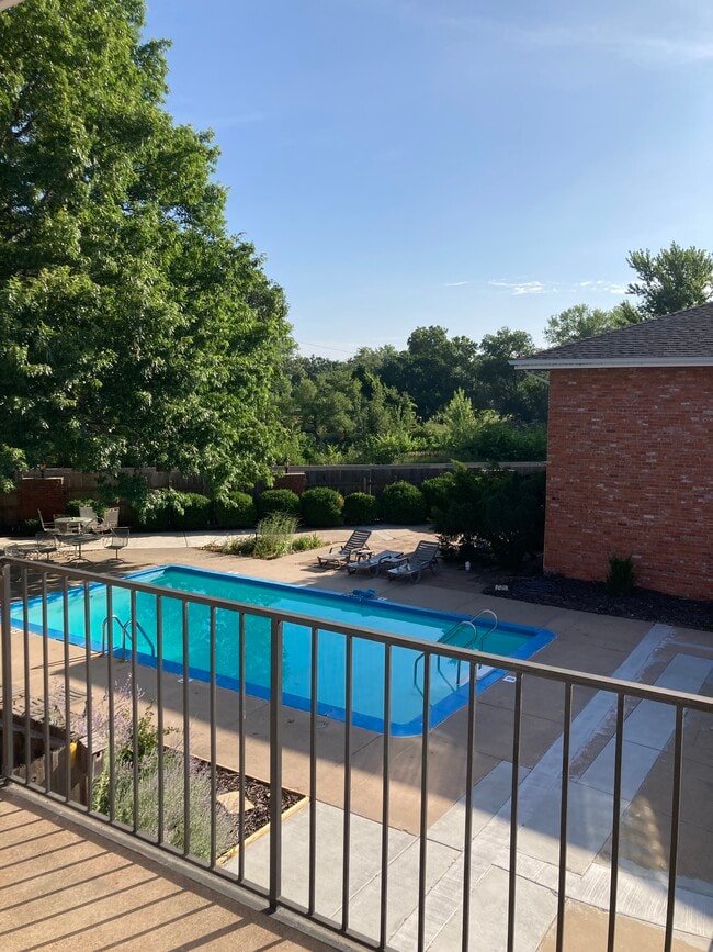 property at 1201 W River Blvd