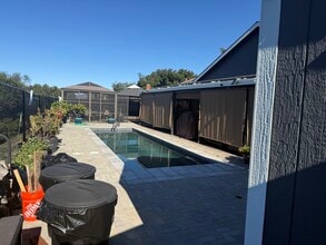 13907 Hawick Dr in El Cajon, CA - Building Photo - Building Photo