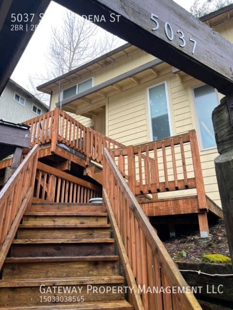 5037 SW Pasadena St in Portland, OR - Building Photo - Building Photo