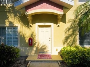 3707 45th Terrace W in Bradenton, FL - Building Photo - Building Photo