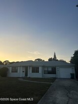 832 Thomas Barbour Dr in Melbourne, FL - Building Photo