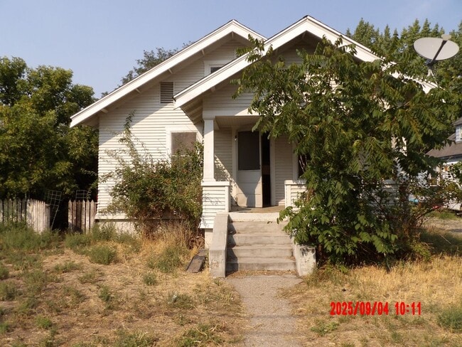 property at 1891 Clark St